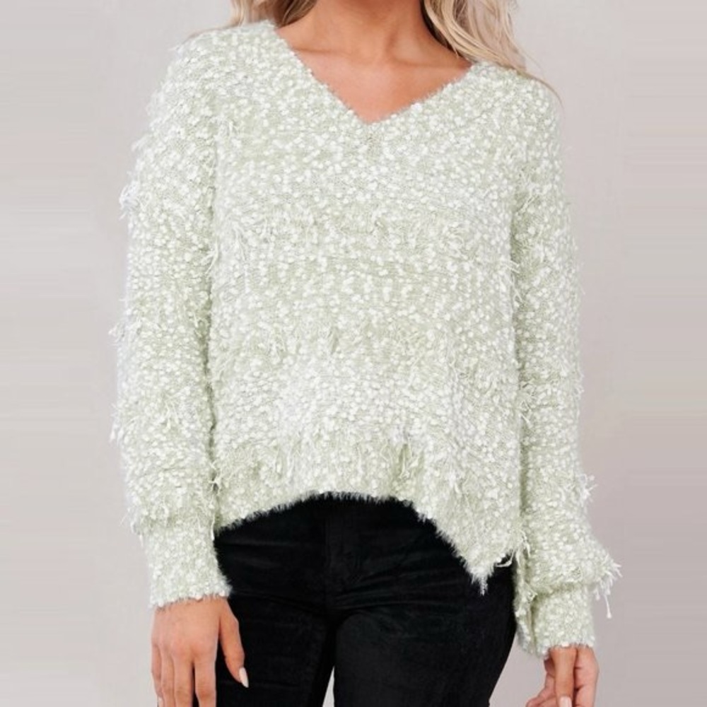 POL It's All In The Details Sage Green Popcorn V-Neck Sweater